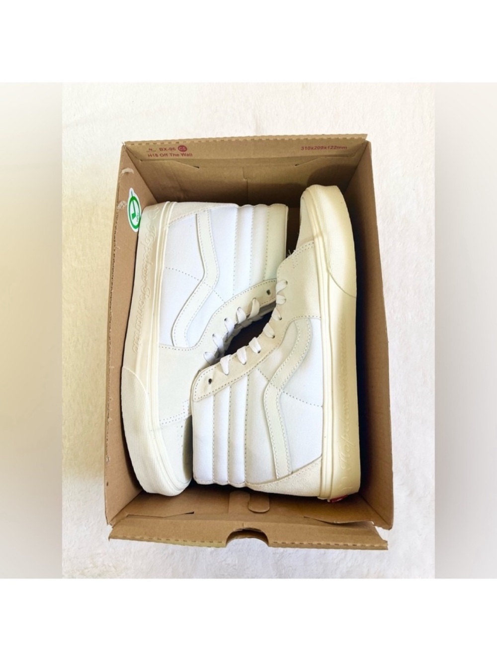 Vans Sk8-Hi Secret Lover True White
Women 12.US - Picture 7 of 10